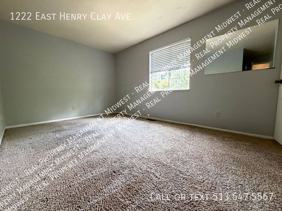Apartment for rent at 1222 E Henry Clay Ave, Covington, KY 41011