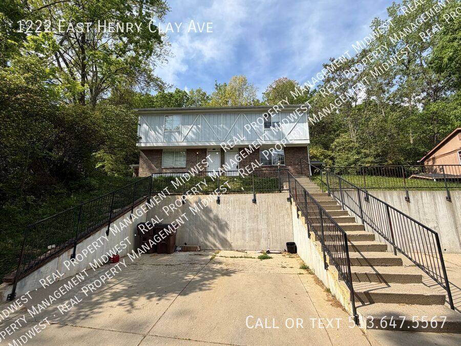 Apartment for rent at 1222 E Henry Clay Ave, Covington, KY 41011