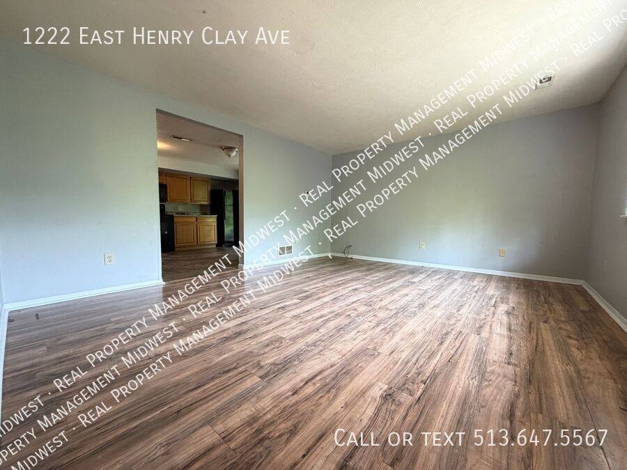 Apartment for rent at 1222 E Henry Clay Ave, Covington, KY 41011