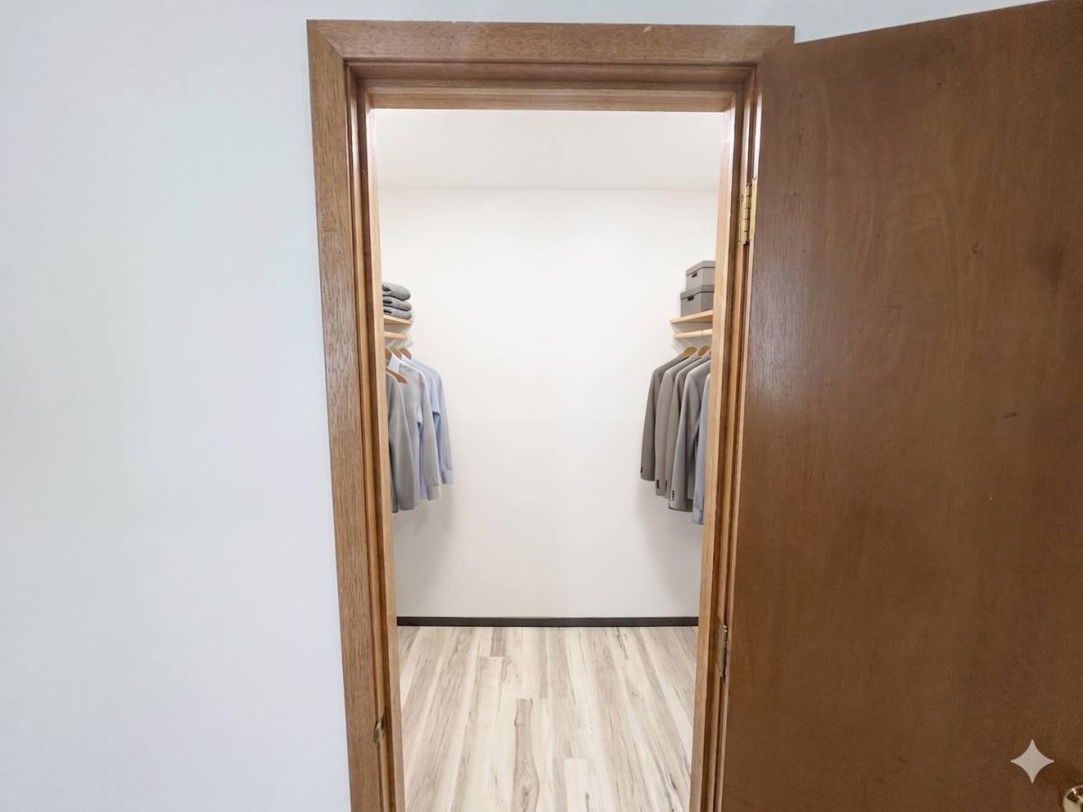 Apartment for rent at 1125 Dixon Dr, Waterloo, IA 50701