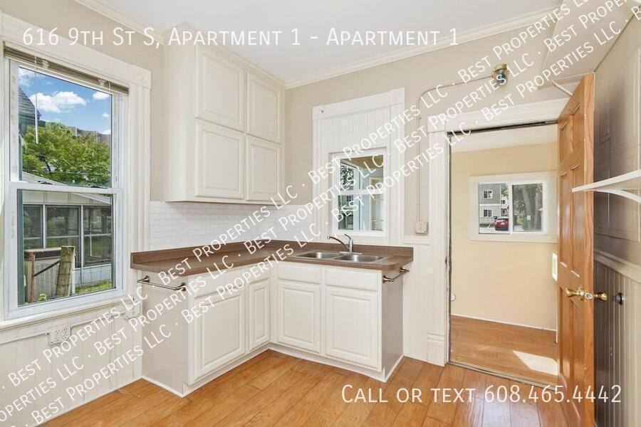 Apartment for rent at 616 9th St S #1, La Crosse, WI 54601