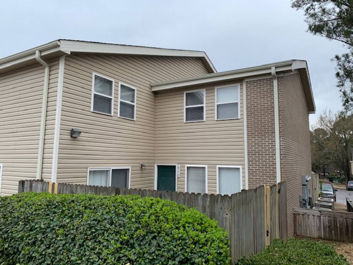 Condo for rent at 6770 Enchanted Oak Place, Memphis, TN 38120