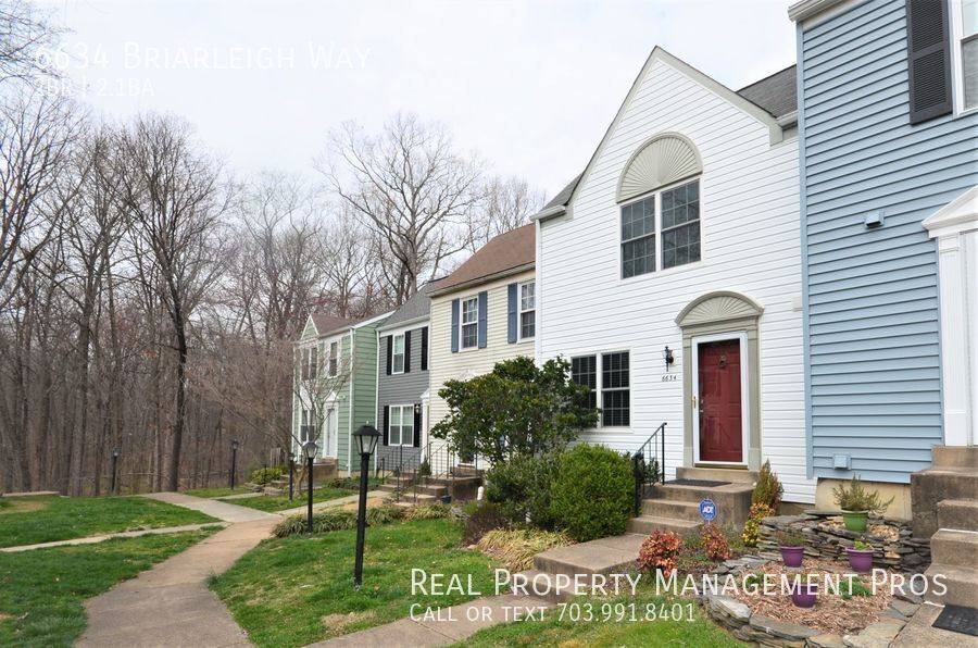Townhouse for rent at 6634 Briarleigh Way, Alexandria, VA 22315