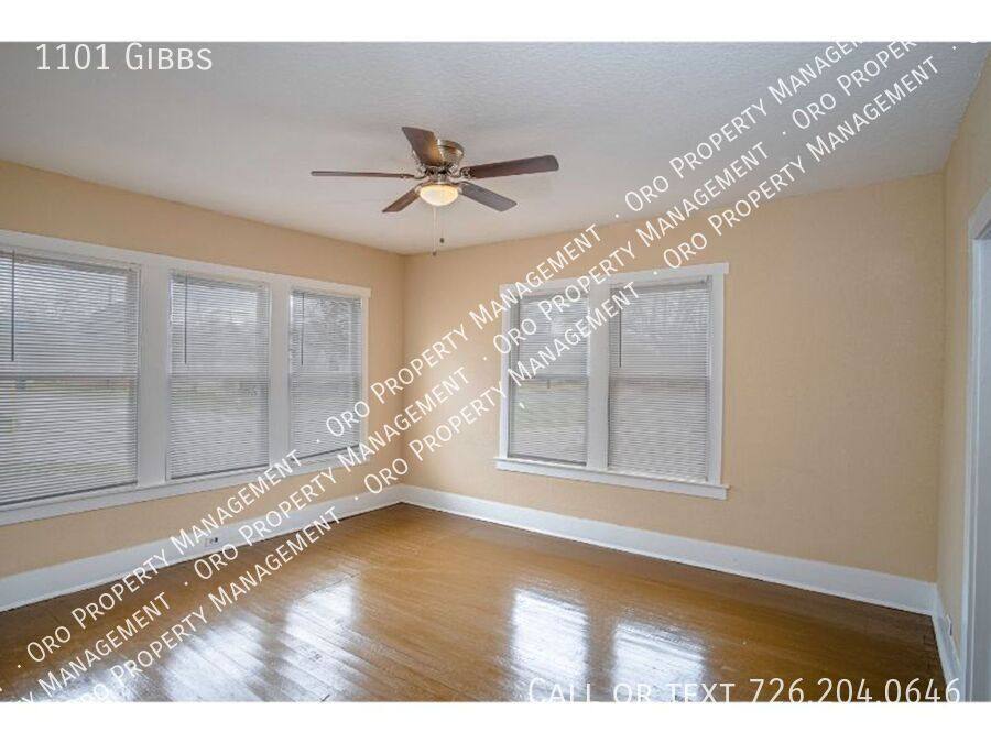 House for rent at 1101 Gibbs, San Antonio, TX 78202