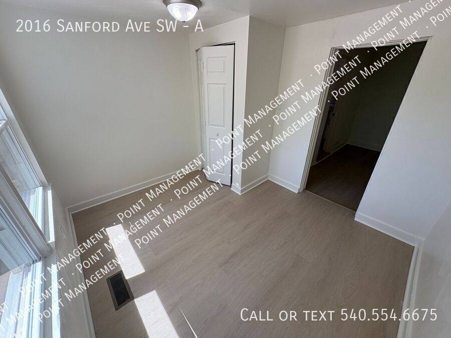 Apartment for rent at 2016 Sanford Ave SW #A, Roanoke, VA 24014