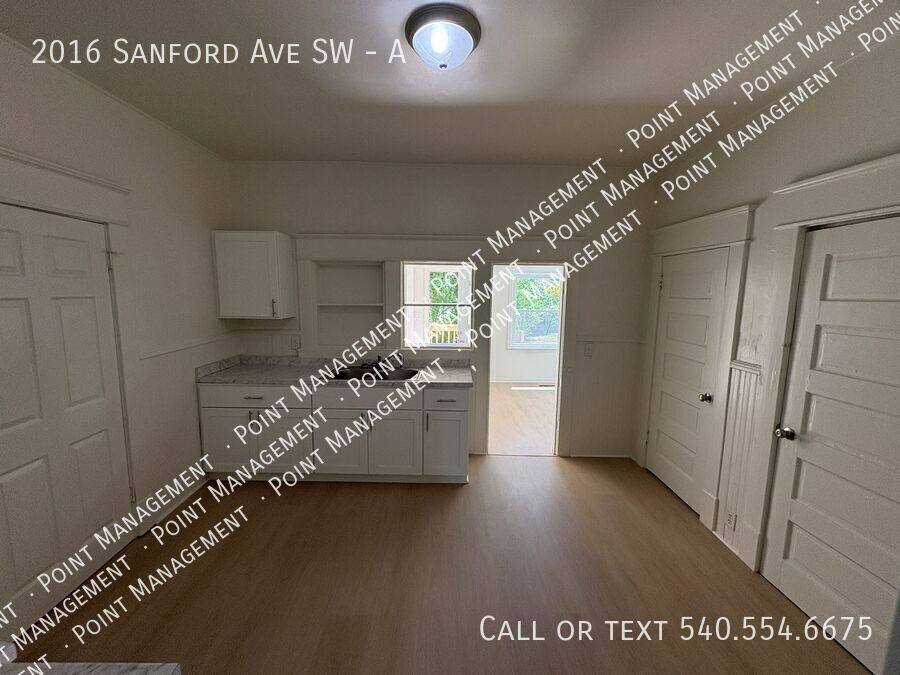 Apartment for rent at 2016 Sanford Ave SW #A, Roanoke, VA 24014