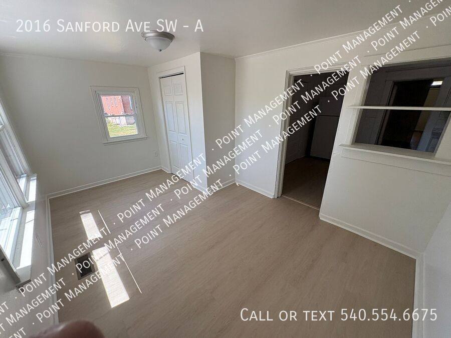Apartment for rent at 2016 Sanford Ave SW #A, Roanoke, VA 24014