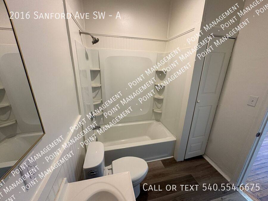 Apartment for rent at 2016 Sanford Ave SW #A, Roanoke, VA 24014