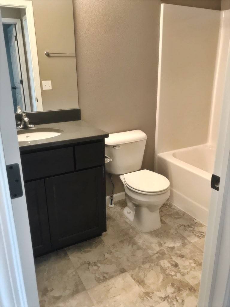 House for rent at 3926 24th St SE, Mandan, ND 58554