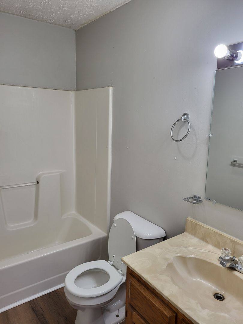 Apartment for rent at 201 Courtland Ave, Berea, KY 40403