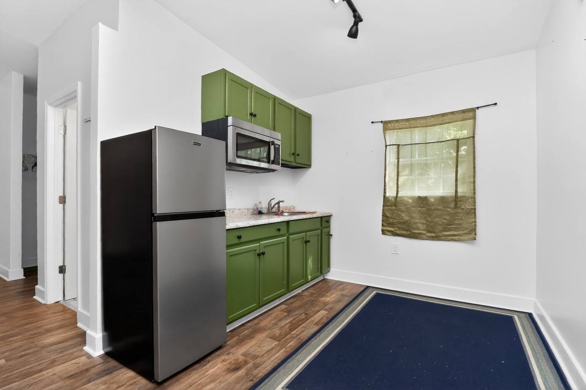 House for rent at 1954 Garibaldi Ave, Charlotte, NC 28208