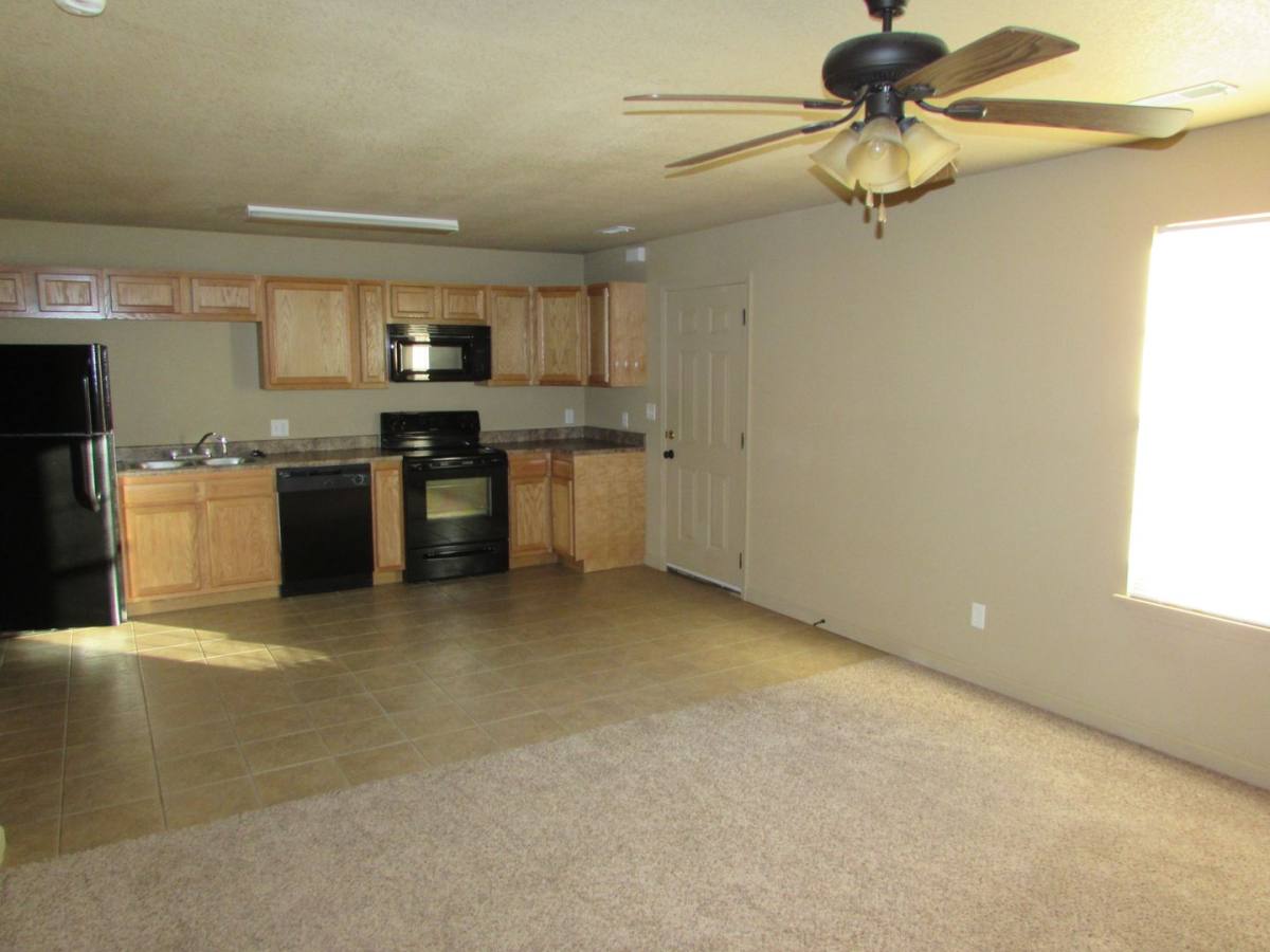 Apartment for rent at 16572 Hunters Ridge Lane, Saint Robert, MO 65584