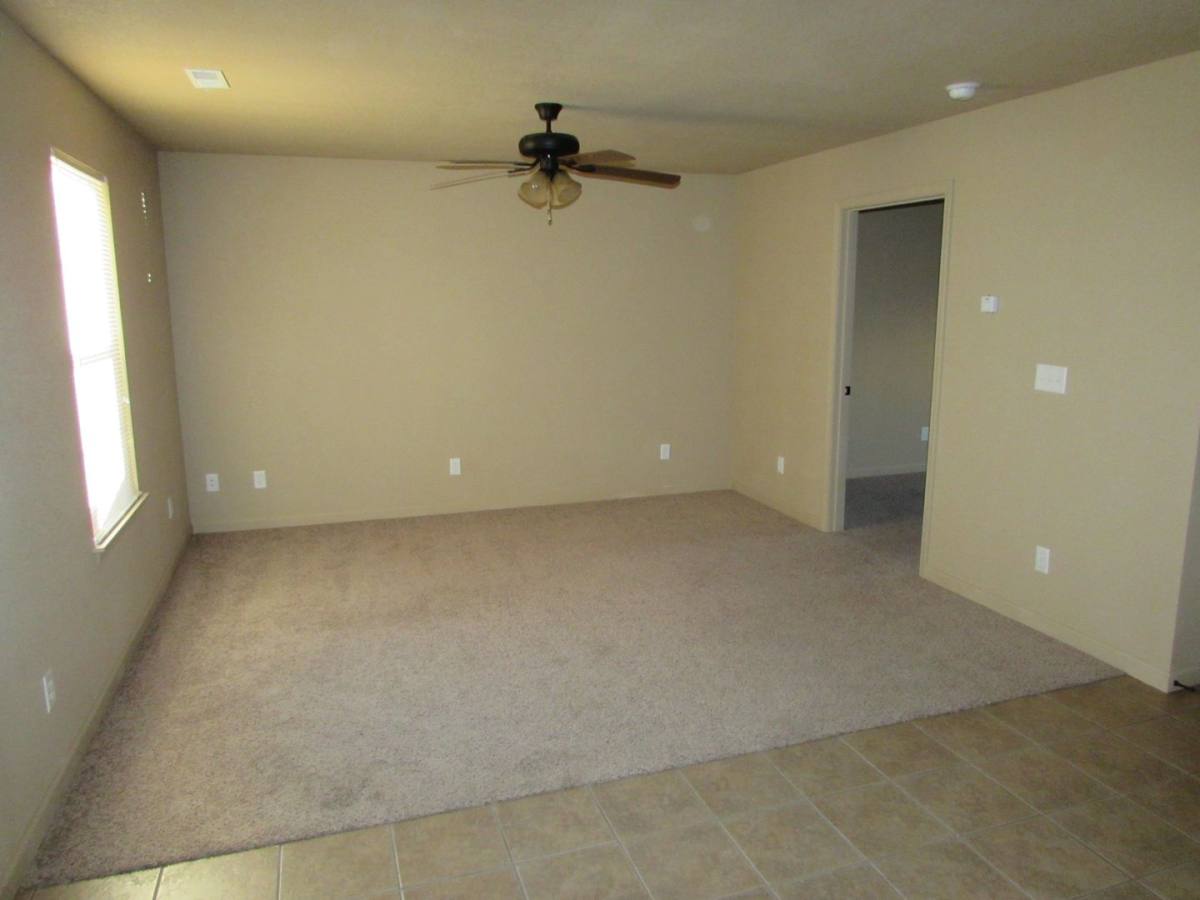 Apartment for rent at 16572 Hunters Ridge Lane, Saint Robert, MO 65584