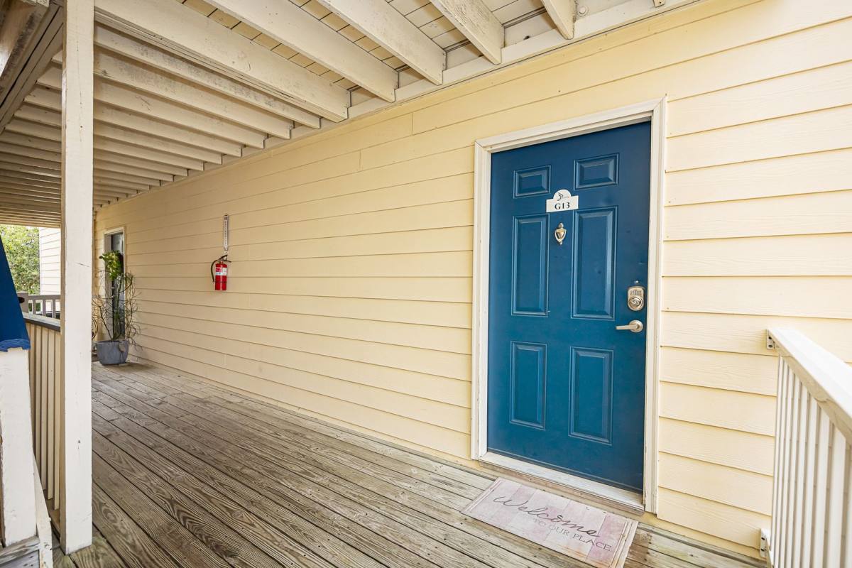 Condo for rent at 2421 Beachview Dr, McLain, MS 39456