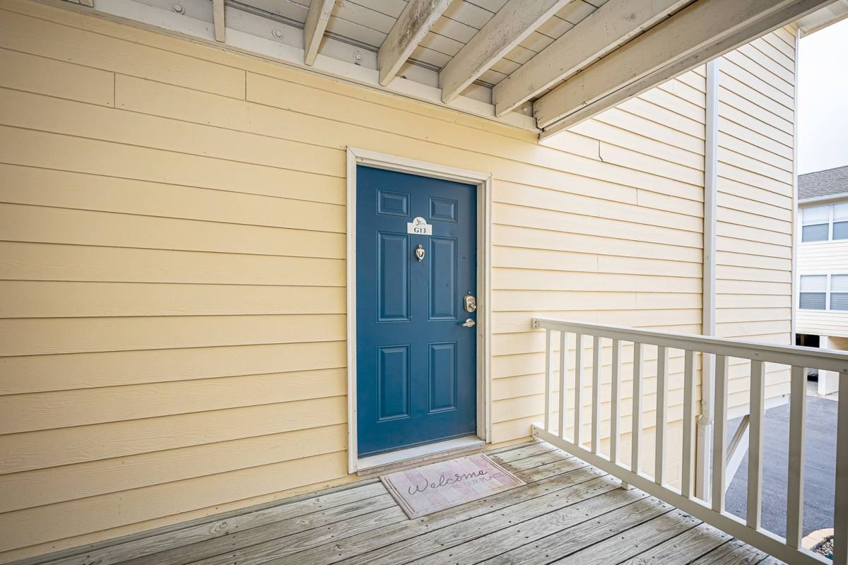 Condo for rent at 2421 Beachview Dr, McLain, MS 39456