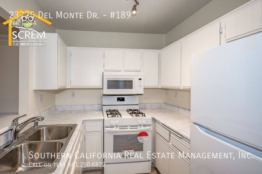 Apartment for rent at 23725 Del Monte Dr #189, Valencia, CA 91355