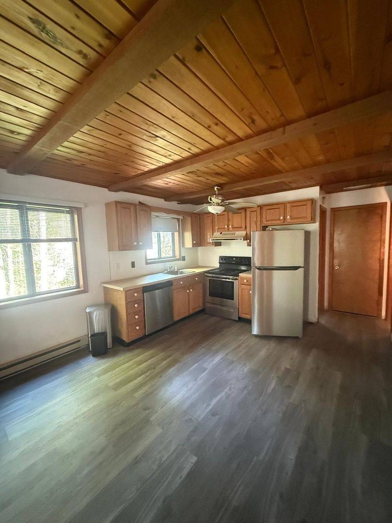 House for rent at 1111 Wissinoming Dr, Pocono Lake, PA 18347