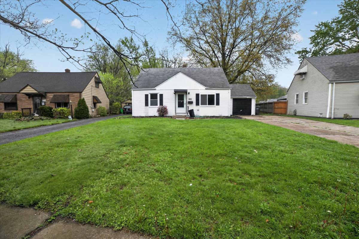 House for rent at 681 E 258 St, Euclid, OH 44132