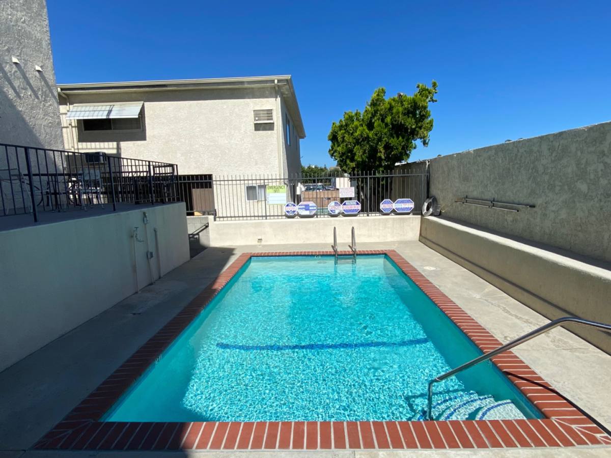 Apartment for rent at 18550 Vincennes St, Northridge, CA 91324