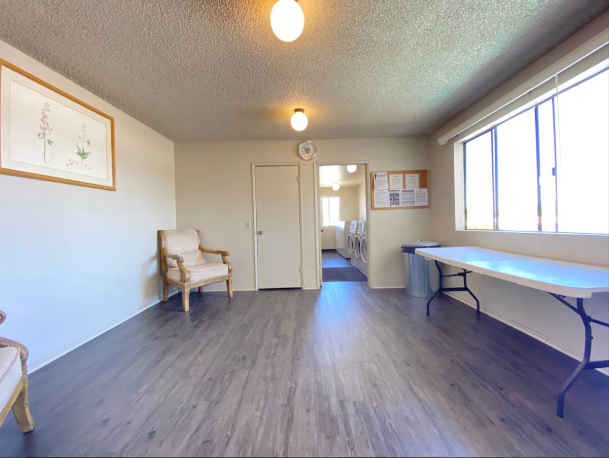 Apartment for rent at 18550 Vincennes St, Northridge, CA 91324