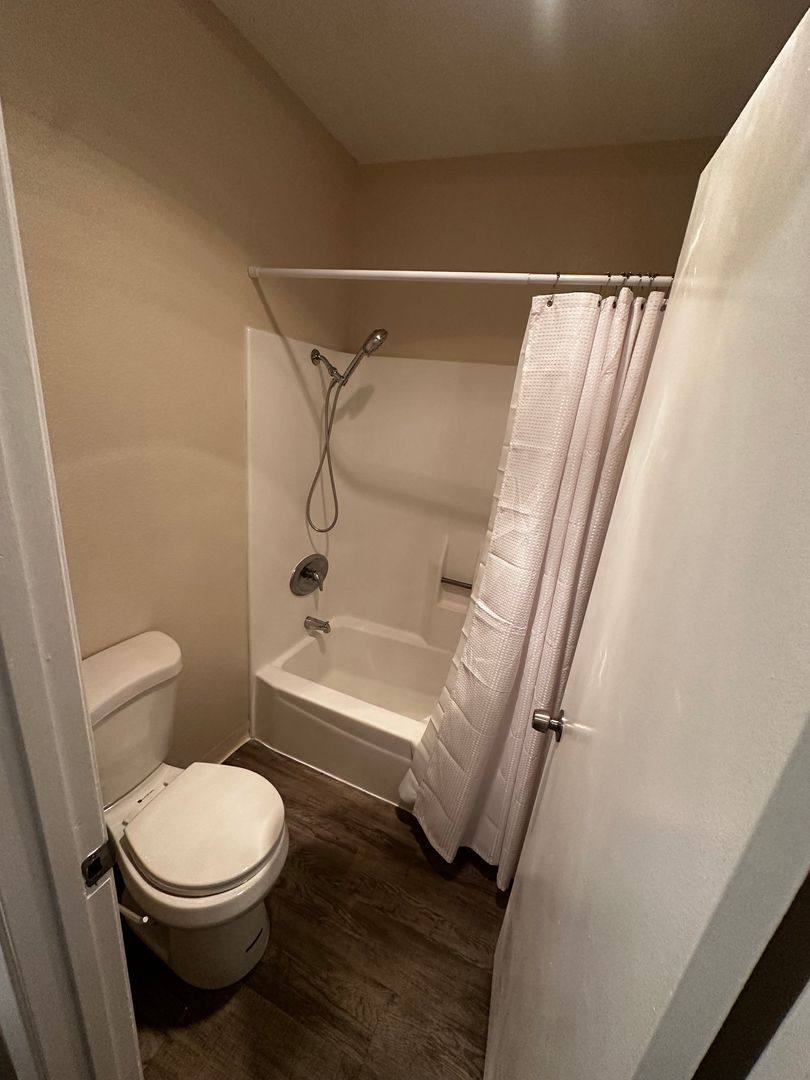 Apartment for rent at 18550 Vincennes St, Northridge, CA 91324
