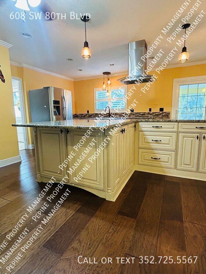 House for rent at 608 SW 80th Blvd, Gainesville, FL 32607