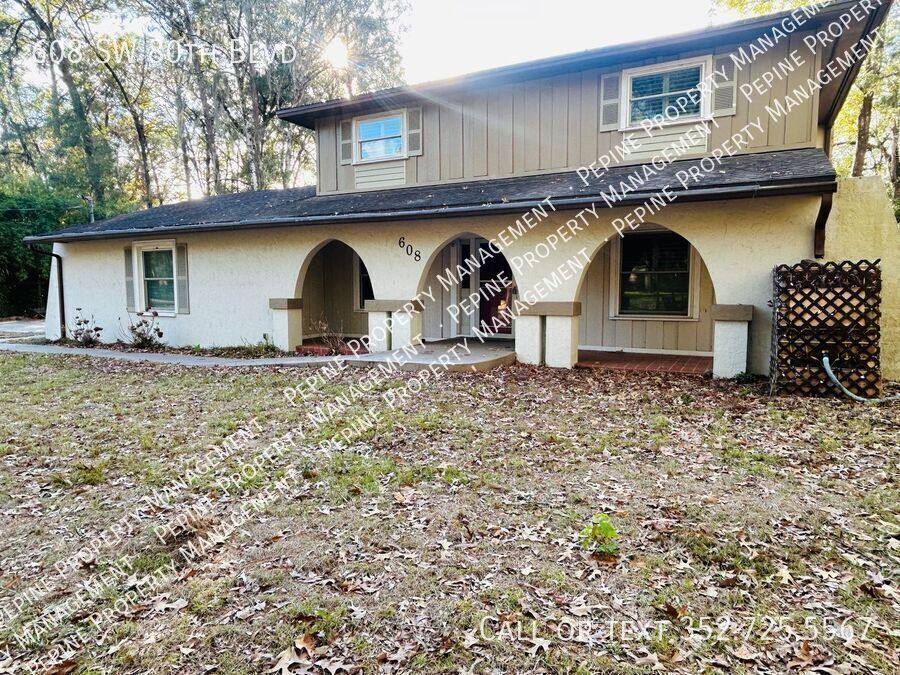 House for rent at 608 SW 80th Blvd, Gainesville, FL 32607
