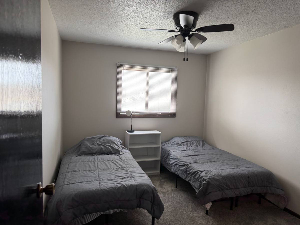 Apartment for rent at 910 2nd Ave SW, Jamestown, ND 58401