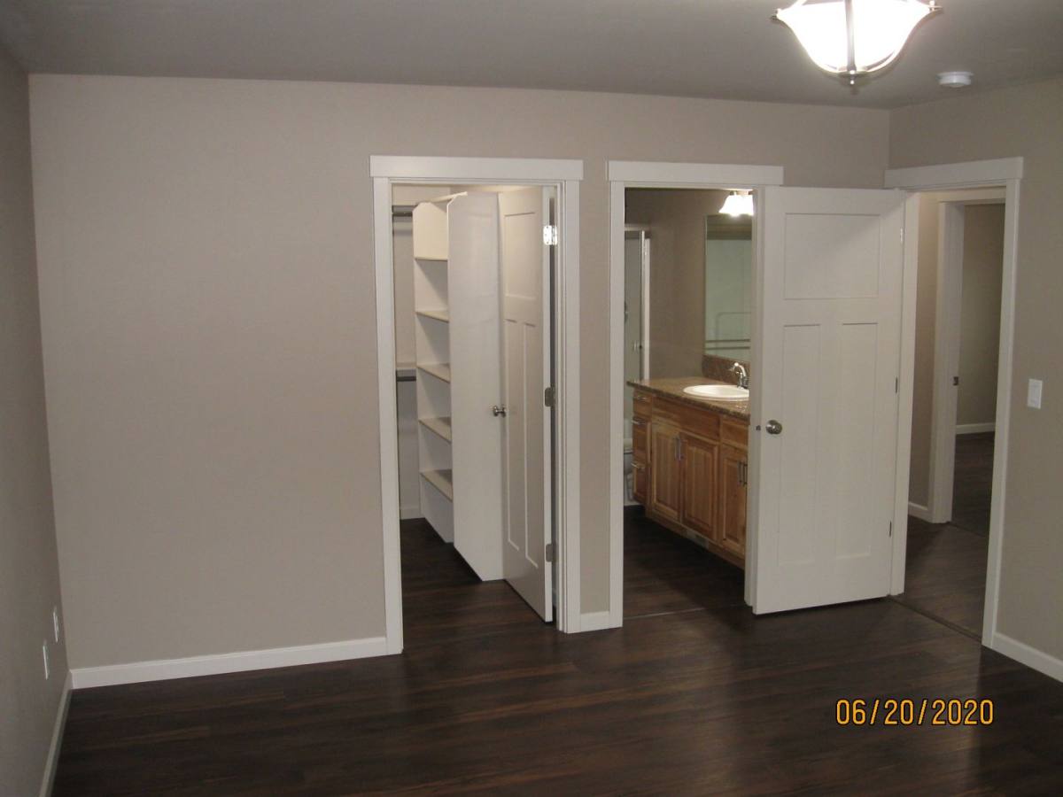 Townhouse for rent at 1845 17th Ave SE, Albany, OR 97322
