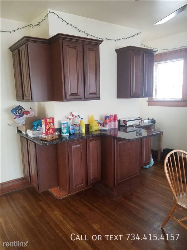 House for rent at 536 Walnut St, Ann Arbor, MI 48104