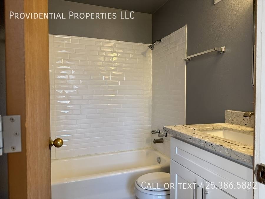 Apartment for rent at 1122 Lafayette St S #4, Tacoma, WA 98444