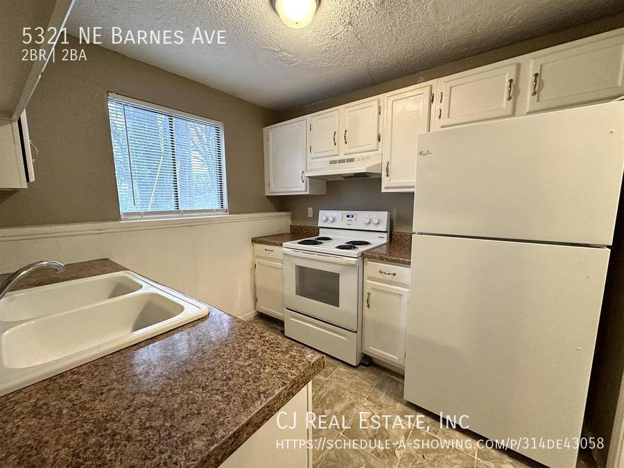 House for rent at 5321 NE Barnes Ave, Kansas City, MO 64119