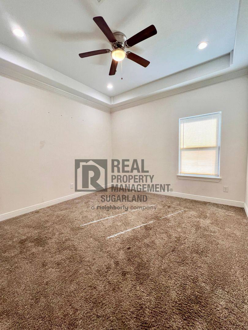 Apartment for rent at 4810 Wilmington St, Houston, TX 77033
