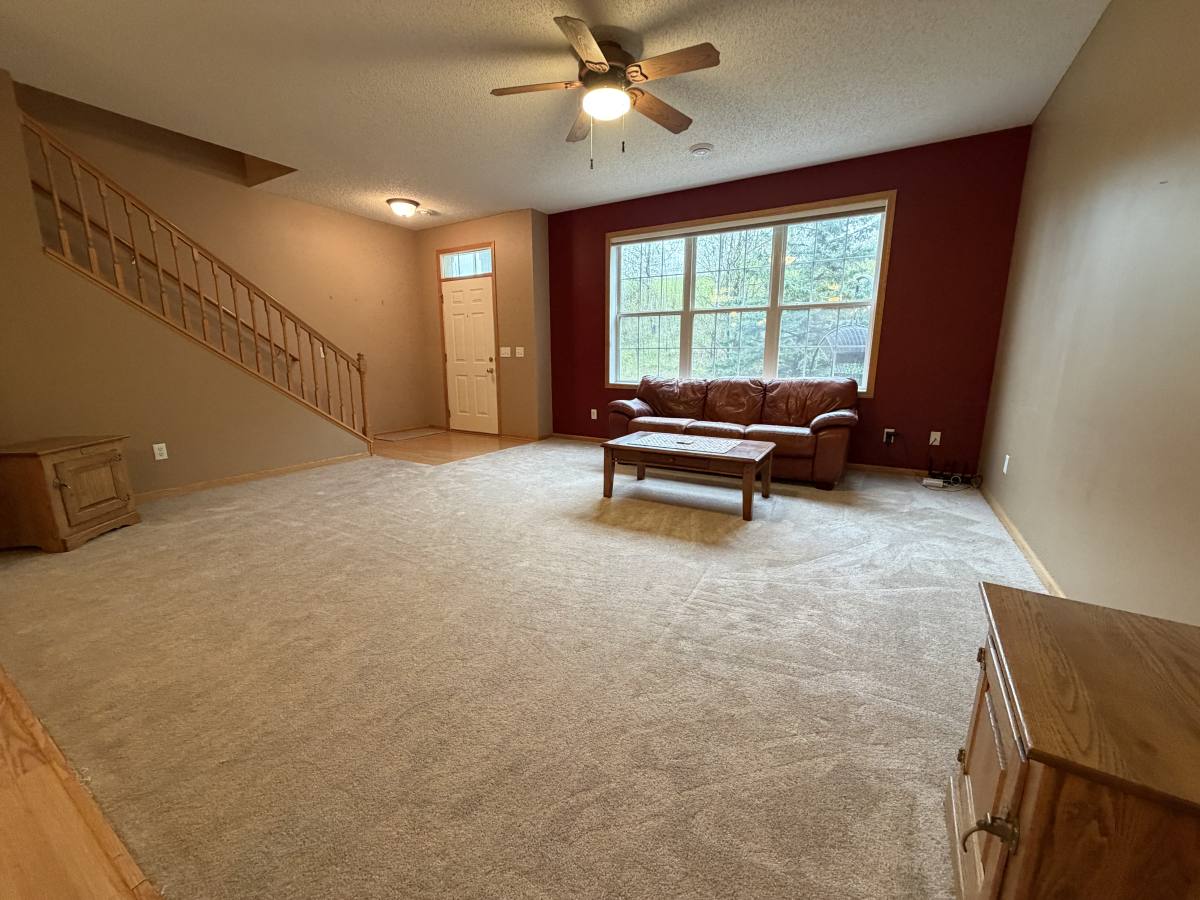Townhouse for rent at 11007 Oak Grove Circle #B, Saint Paul, MN 55129