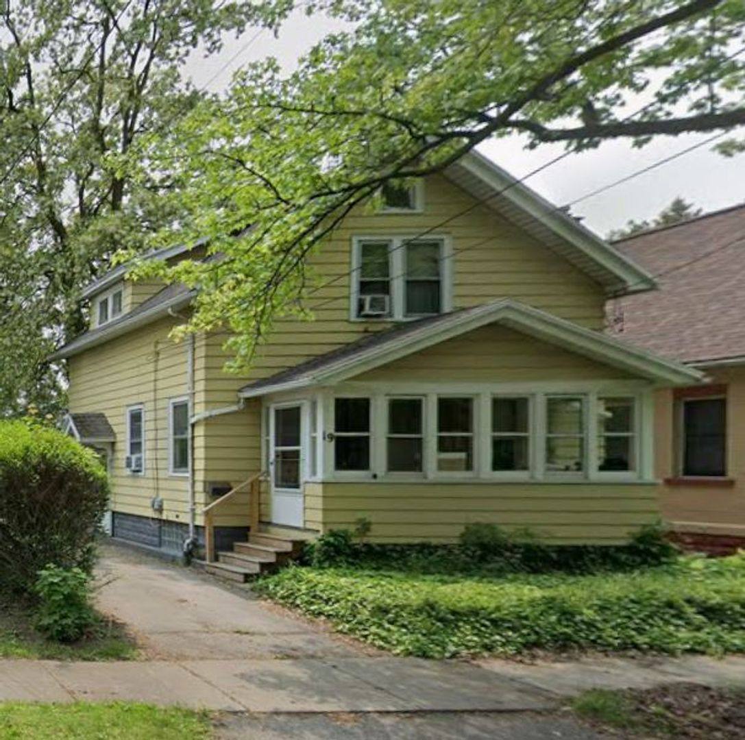 Apartment for rent at 19 Garland Ave, Rochester, NY 14611