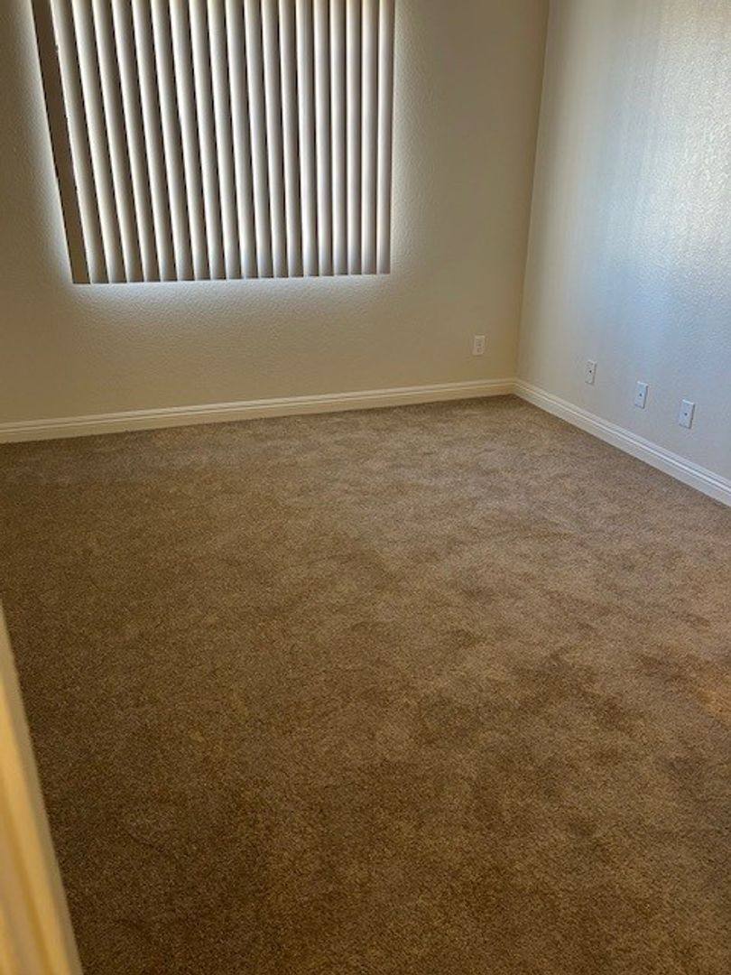 Apartment for rent at 7320 Foothill Blvd, Tujunga, CA 91042