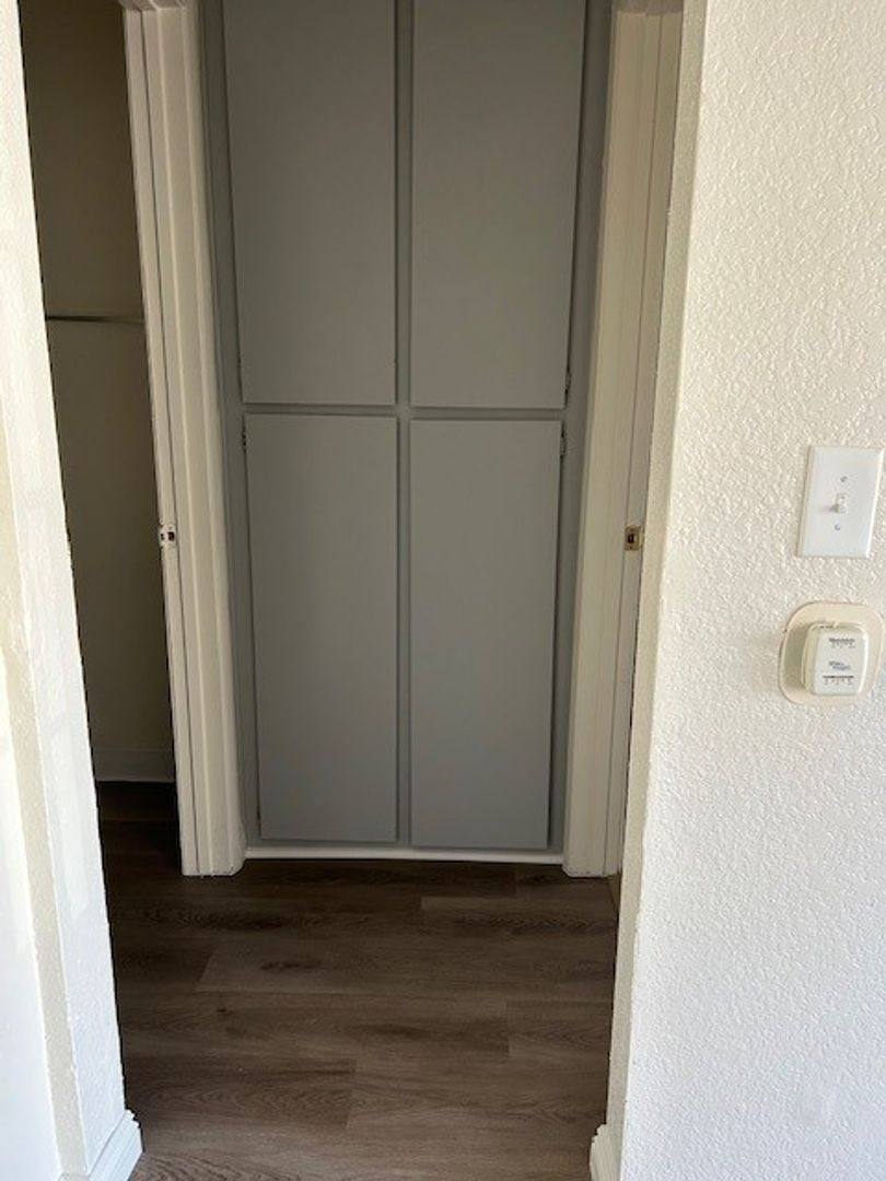 Apartment for rent at 7320 Foothill Blvd, Tujunga, CA 91042