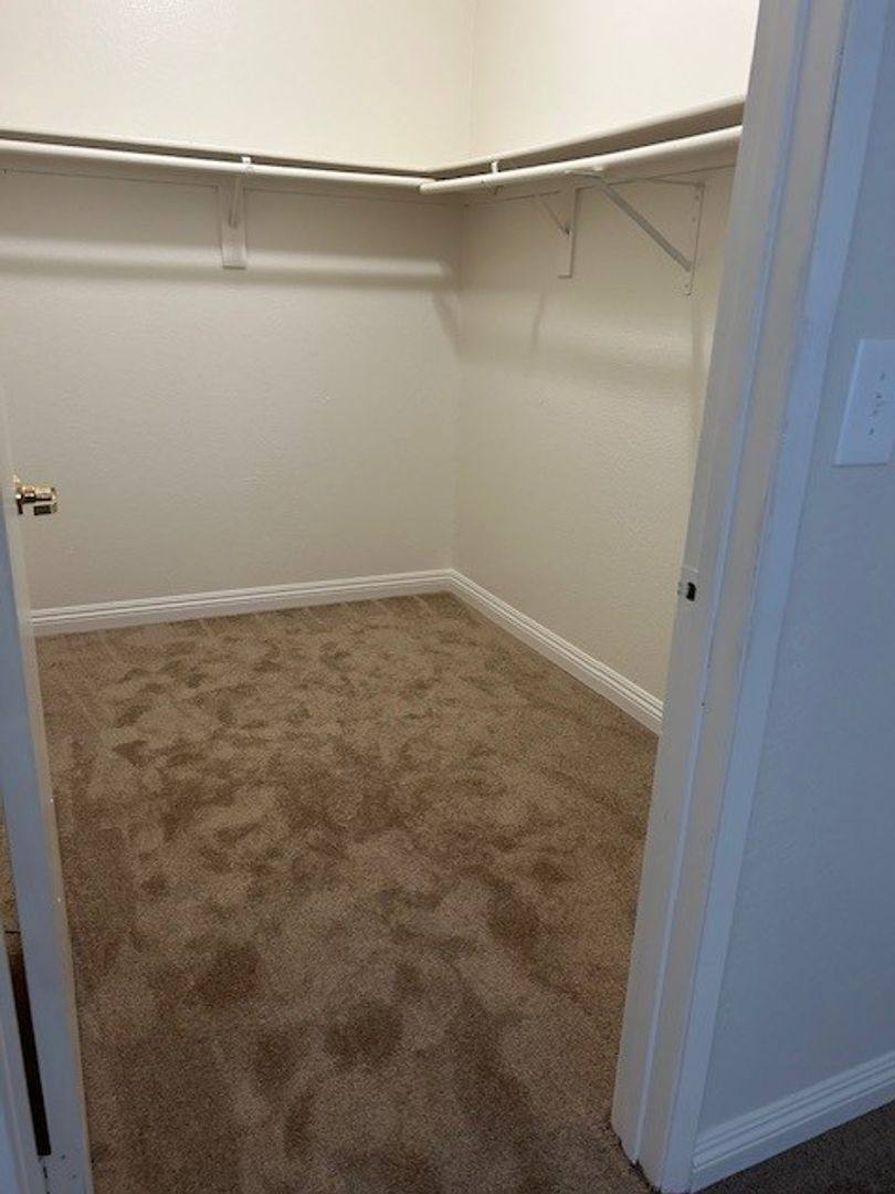 Apartment for rent at 7320 Foothill Blvd, Tujunga, CA 91042