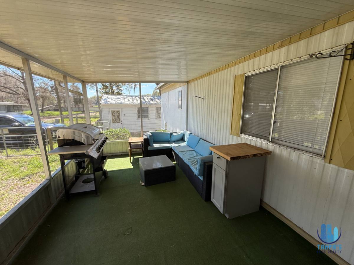 House for rent at 37814 Daughtry Rd, Zephyrhills, FL 33541