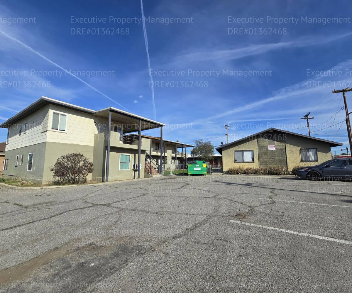 Apartment for rent at 2190 Monterey St, Bakersfield, CA 93305