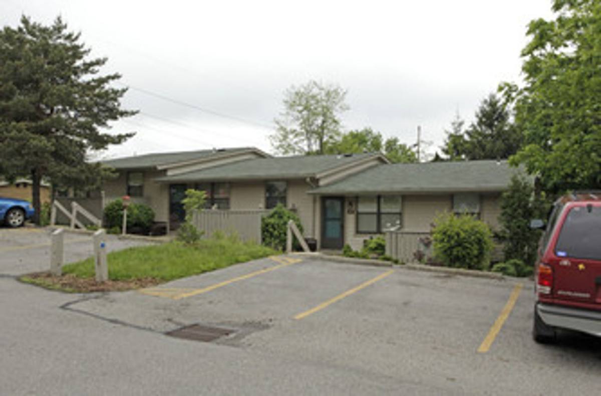 Apartment for rent at 1000 Dorothy St, Coraopolis, PA 15108
