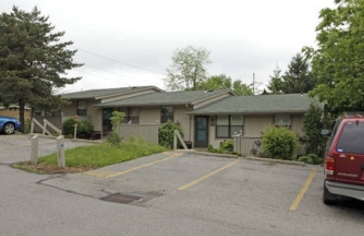Apartment for rent at 1000 Dorothy St, Coraopolis, PA 15108
