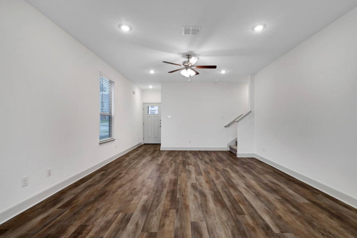 Townhouse for rent at 7621 Briarwood Pass, San Antonio, TX 78252