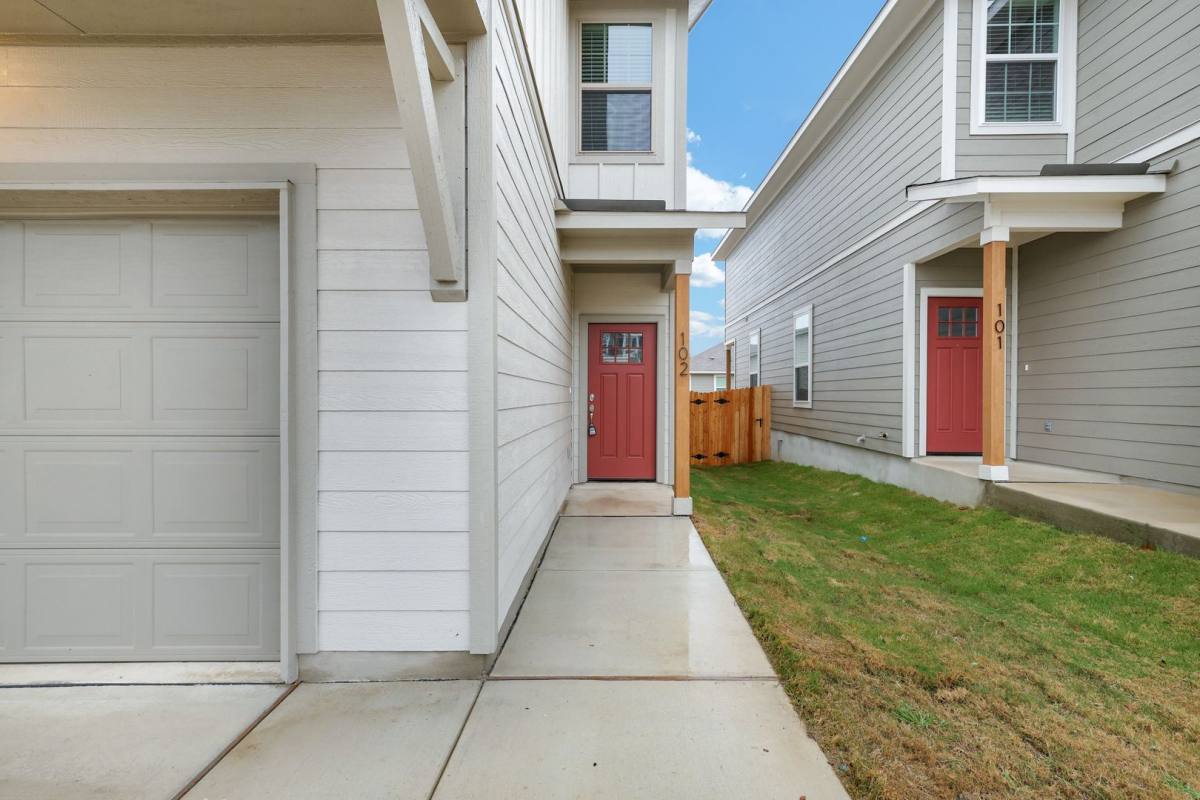 Townhouse for rent at 7621 Briarwood Pass, San Antonio, TX 78252