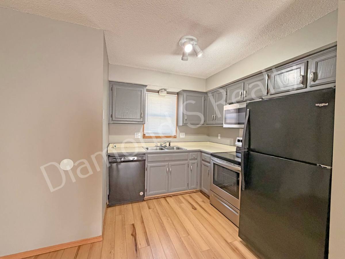 Apartment for rent at 1505 W Rainey St, Ozark, MO 65721