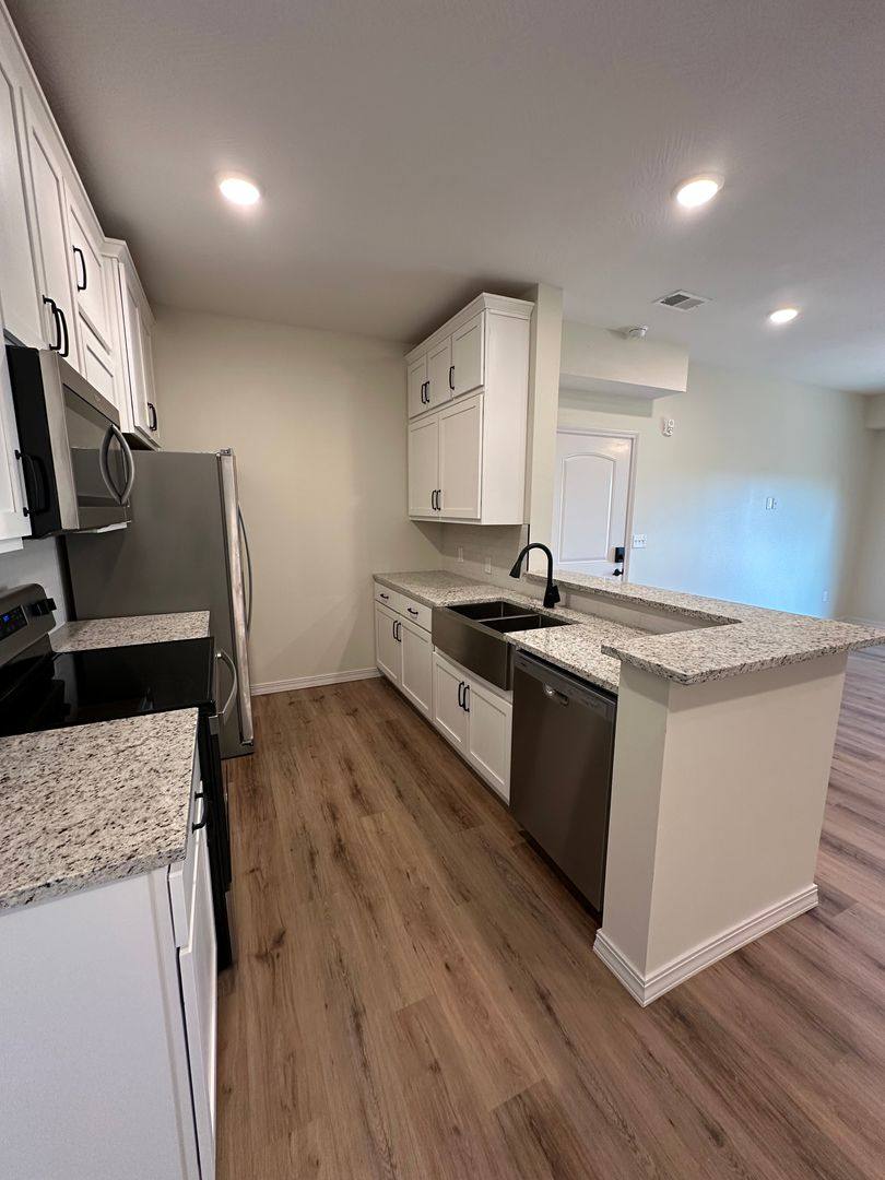 Apartment for rent at 750 Windsor Court, Branson, MO 65616