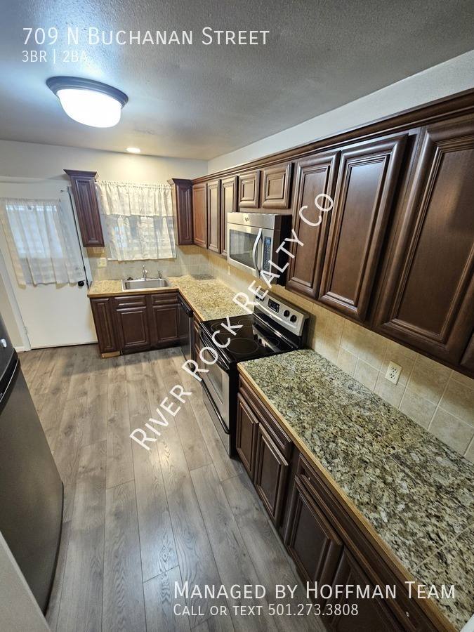 House for rent at 709 N Buchanan St, Little Rock, AR 72205