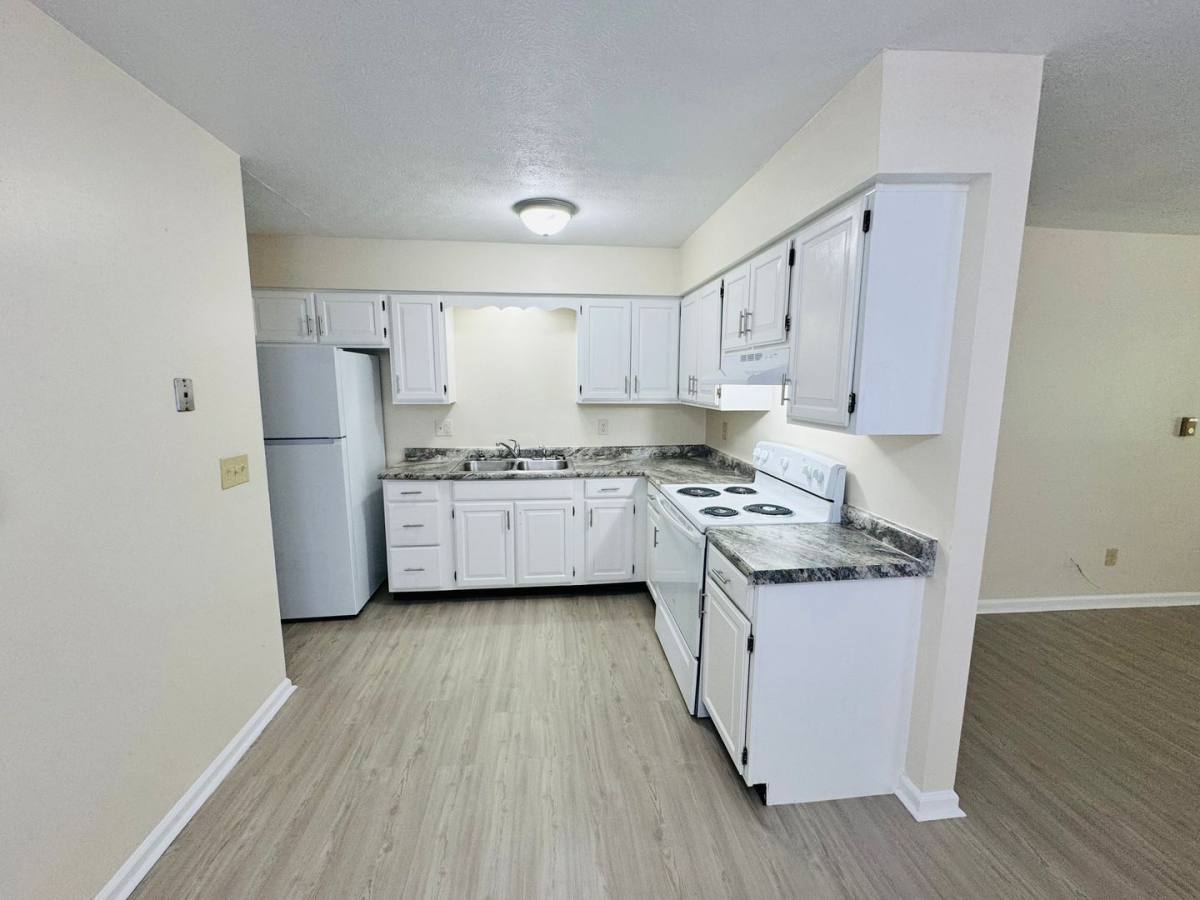 Apartment for rent at 1408 Jackson Lane, Middletown, OH 45044
