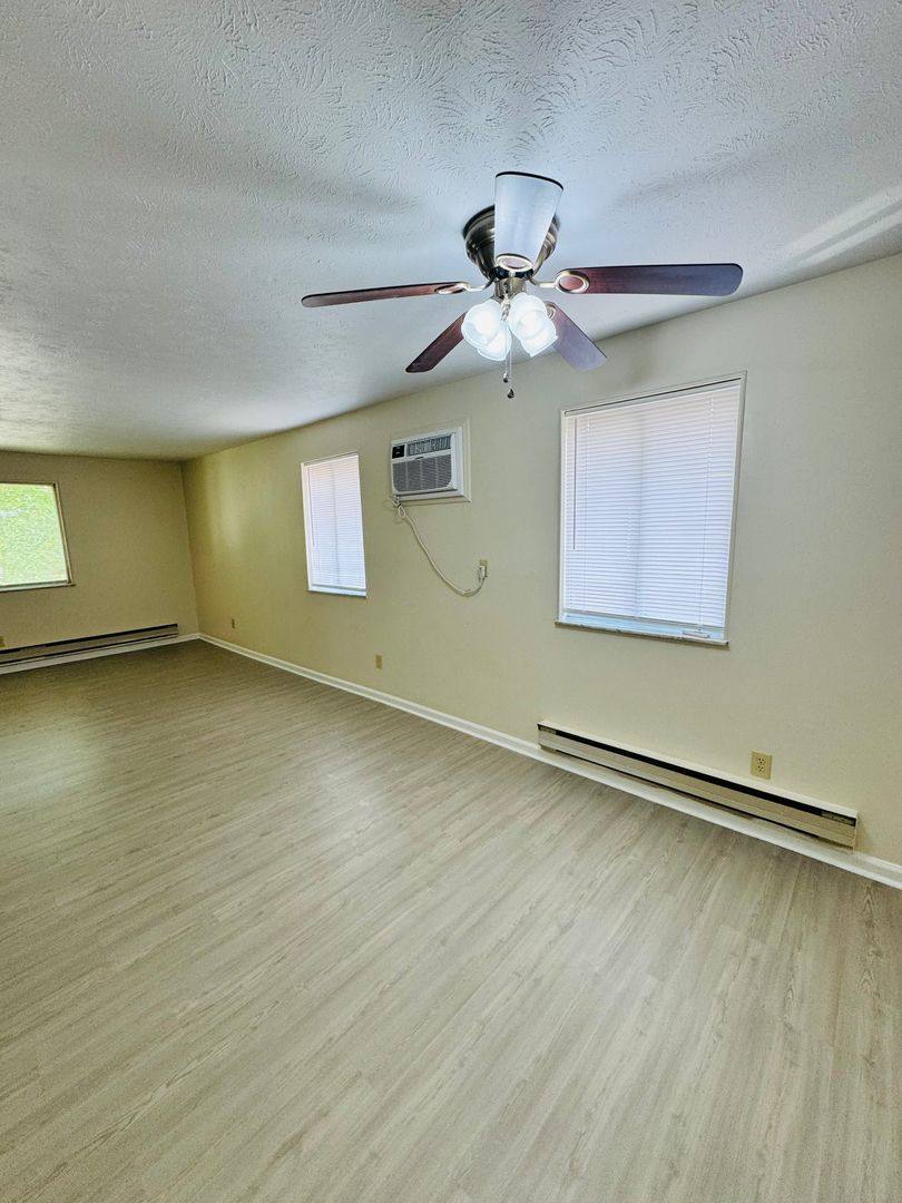 Apartment for rent at 1408 Jackson Lane, Middletown, OH 45044