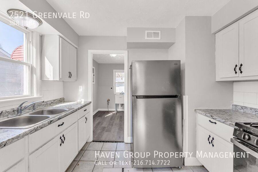 House for rent at 2521 Greenvale Rd, Cleveland, OH 44121